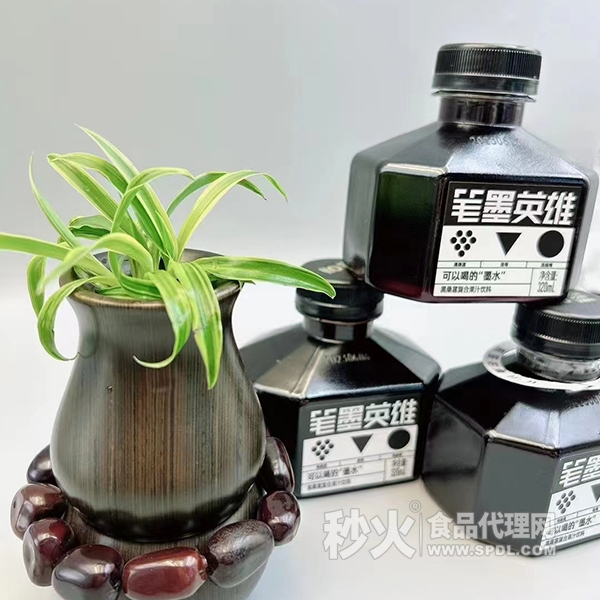 笔墨英雄黑桑葚复合果汁饮料320ml