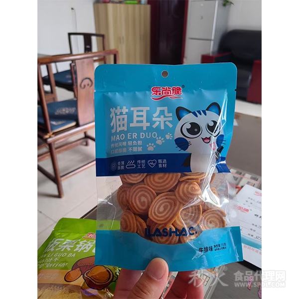 乐尚脆牛排味猫耳朵70g